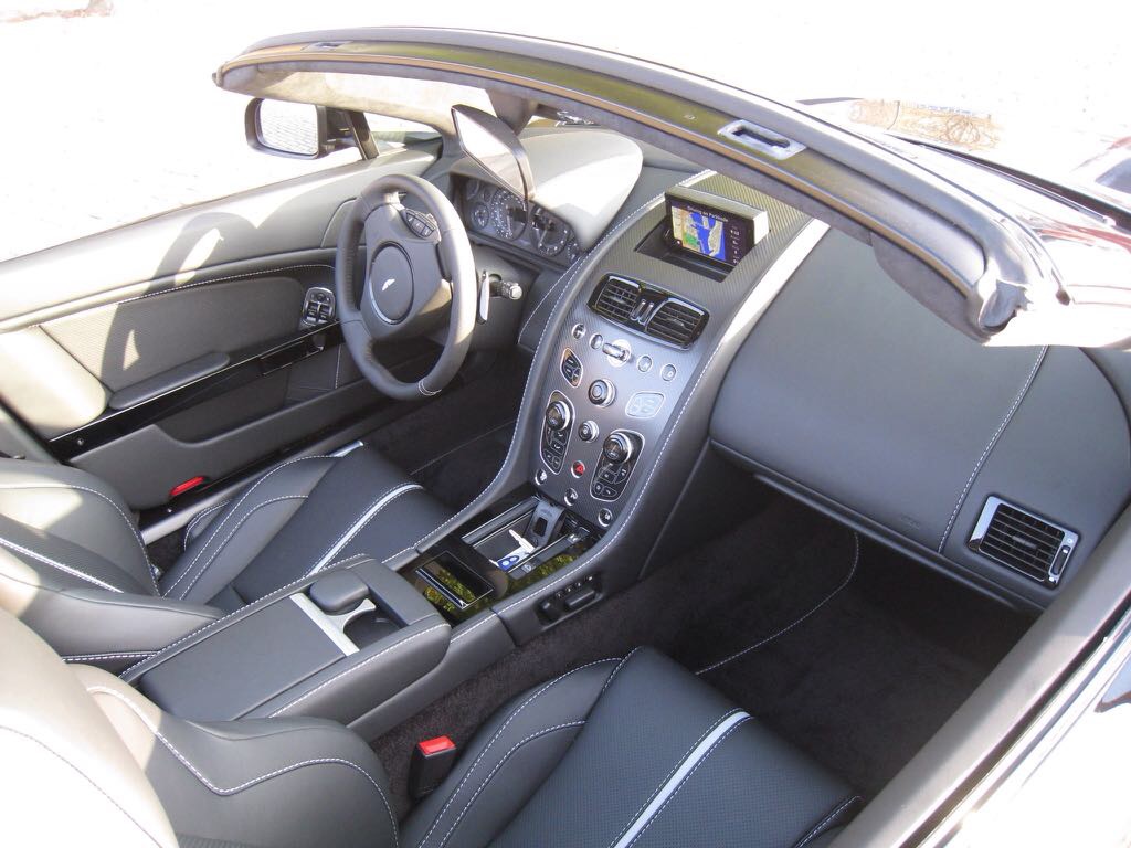 ASTON MARTIN VANTAGE (01/11/2015) - 